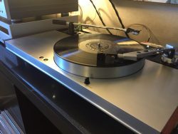 Luxman PD-444 vintage turntable
