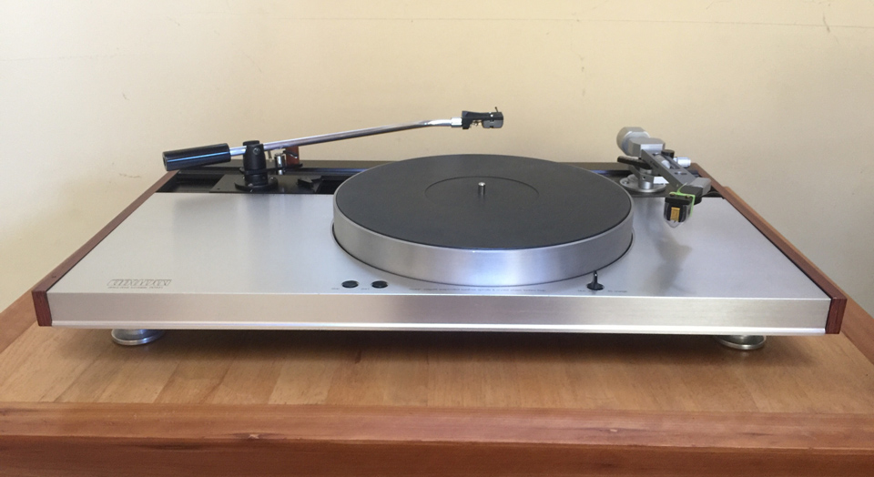 The Luxman PD-444 turntable