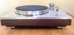 Mahogany trim for Luxman PD-171