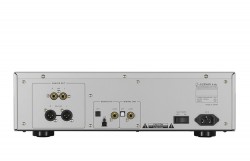 Luxman D-05u rear